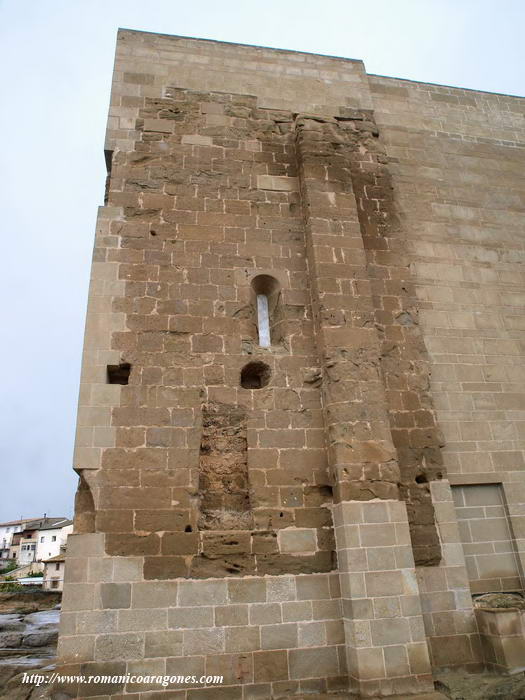 EXTERIOR DEL LADO SUR TRAS LA RESTUARACIÓN